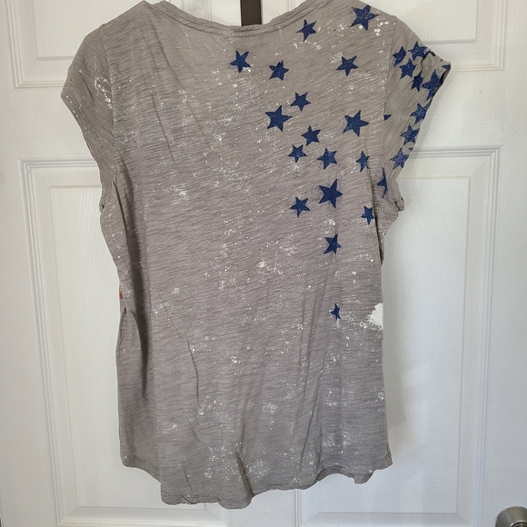 (460) Rock & Republic Woman's Graphic US Flag T-Shirt, Size: Large Color: Grey - Picture 10 of 10